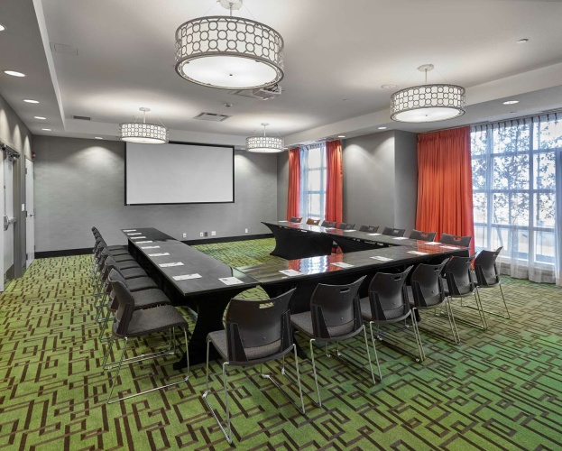 Hampton Inn by Hilton Calgary Airport North photo 17