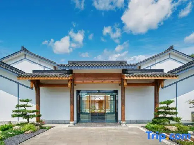 Chengdu Pidu Maison New Century