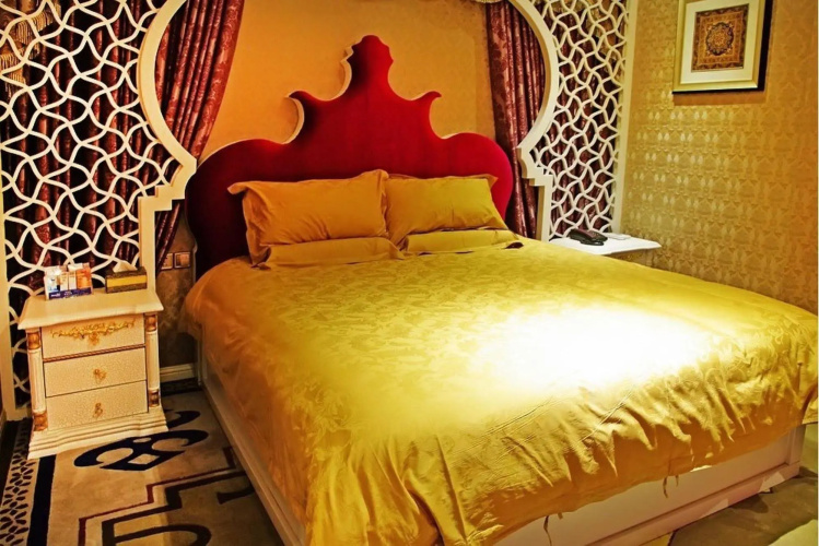 Romantic Cottage Theme Hotel