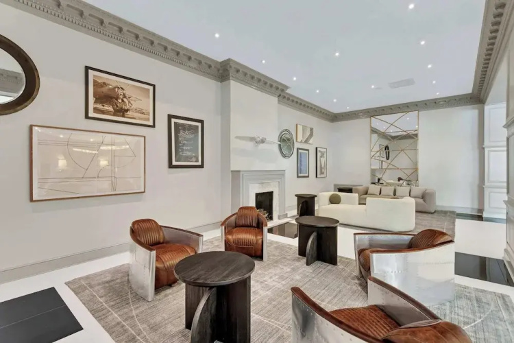 Modern Spacious Apt Crystal City