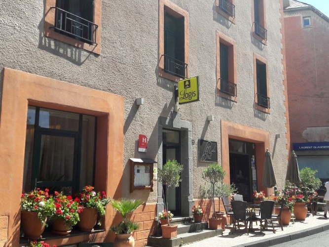 Logis Hotel du Midi