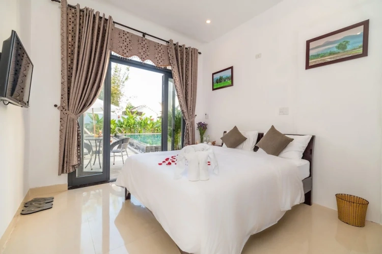 1 Bedroom Standard Double room with pool view