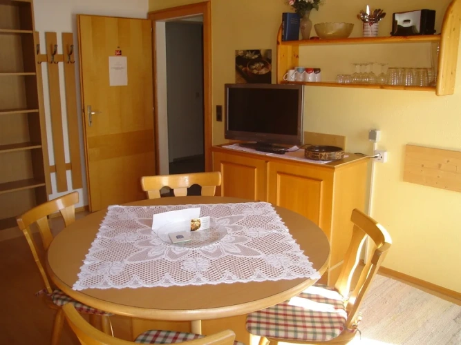 2 Bedrooms Apartment with balcony and with lake view