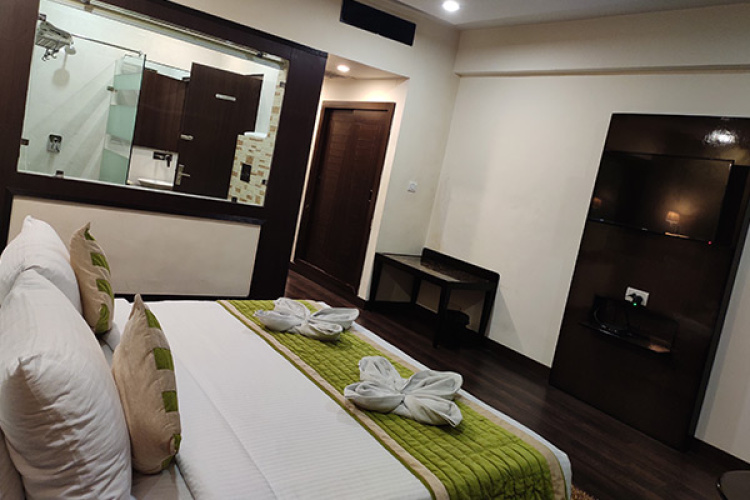 Luxury Suite