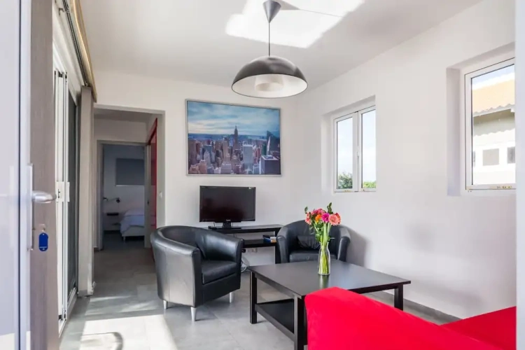 2 Bedrooms Comfort Apartment with pool view