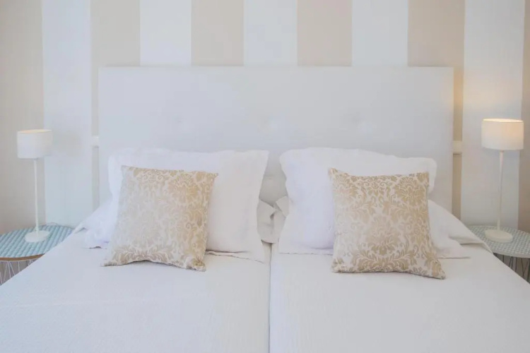 Flower beach suites 17