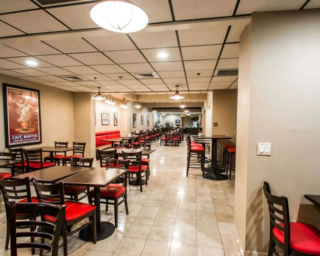 Clarion Inn & Suites Miami International Airport photo 23