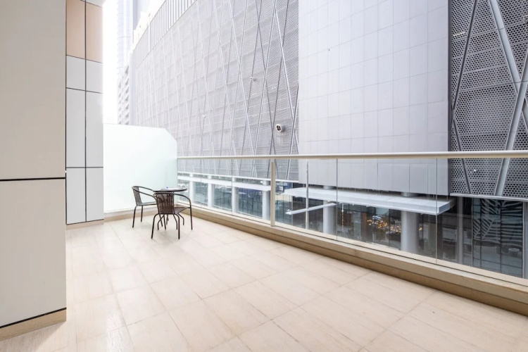 Opulent 2BR With Study In Downtown Dubai