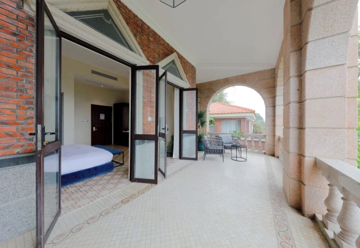 Classic Double room with balcony and with ocean view