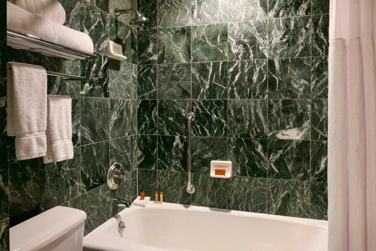 1 Bedroom Double Suite