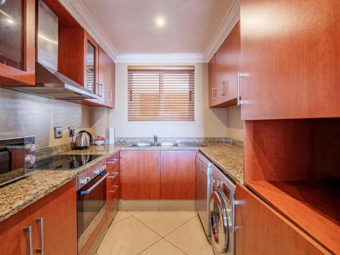 2 Bedrooms Apartment