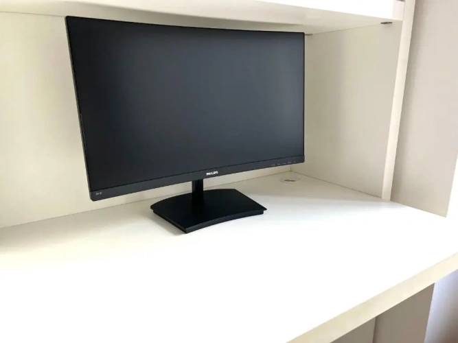 Deluxe Studio