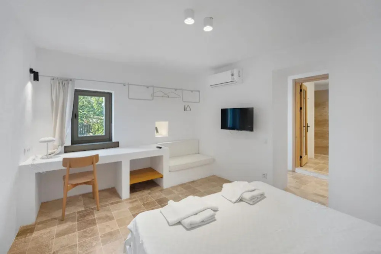 Kaya Guest House