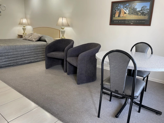 Crows Nest Motel
