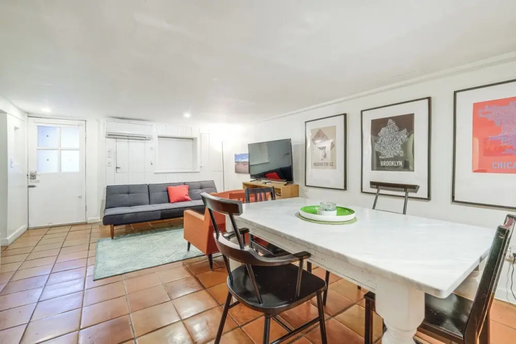 DC Apartment: 2 Mi to National Mall!