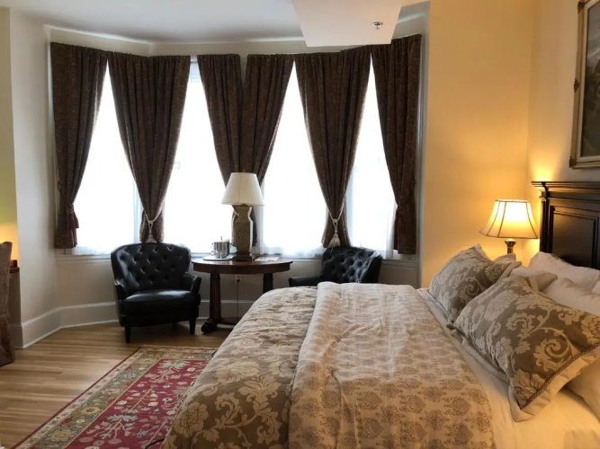 Morris House Hotel