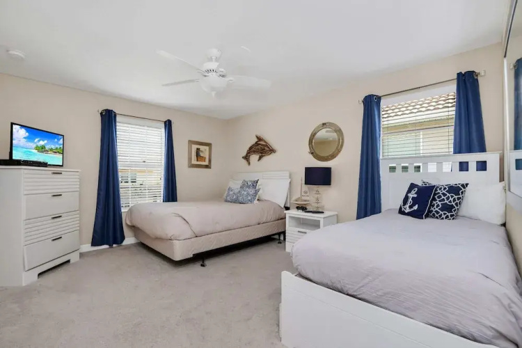 Paradise Palms 2908