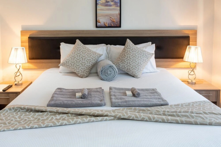 Edmor Residences - Riverside