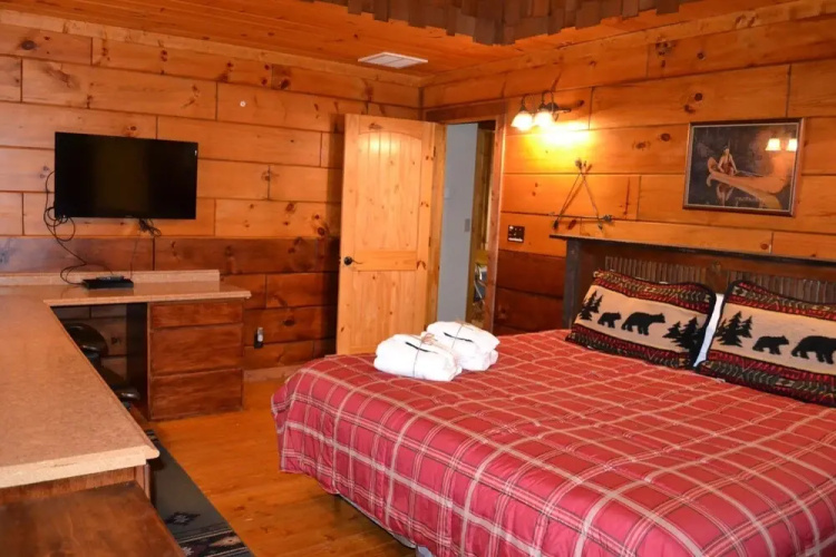 Fox Run Lodge