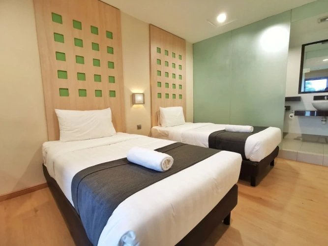 Standard Twin room
