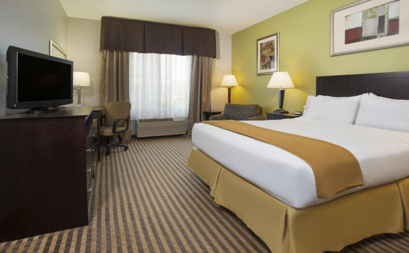 Holiday Inn Express Hotel & Suites Kalamazoo
