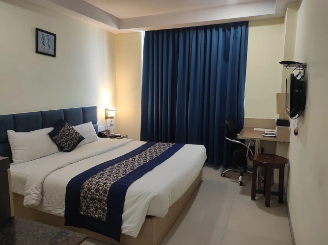 Standard Club room