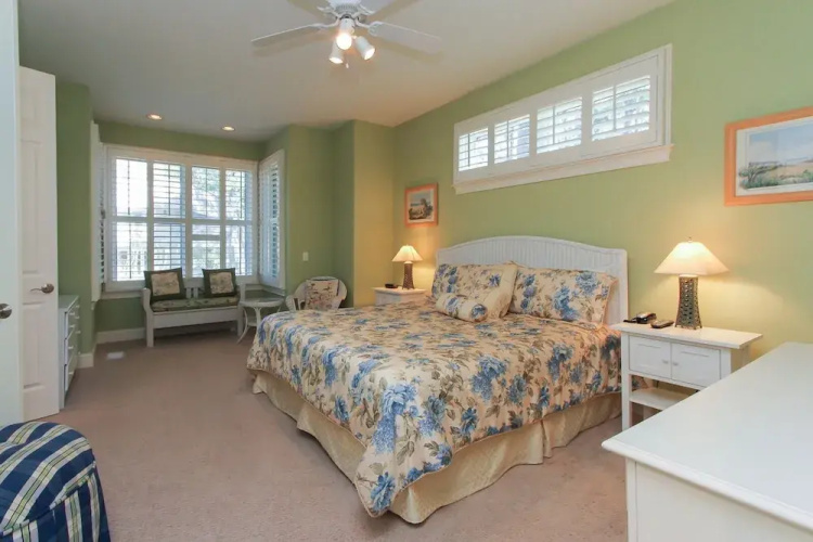 2 Genoa Court