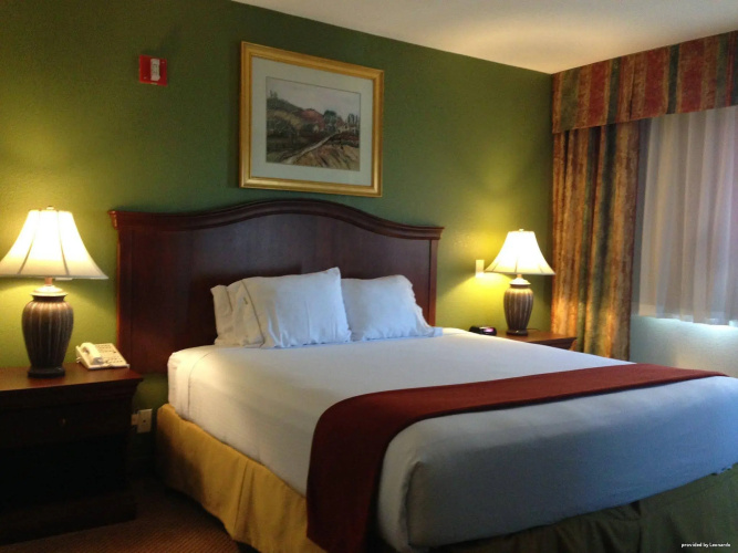 Studio 6 Suites Perris, CA