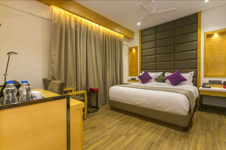 Hotel Varju Villa