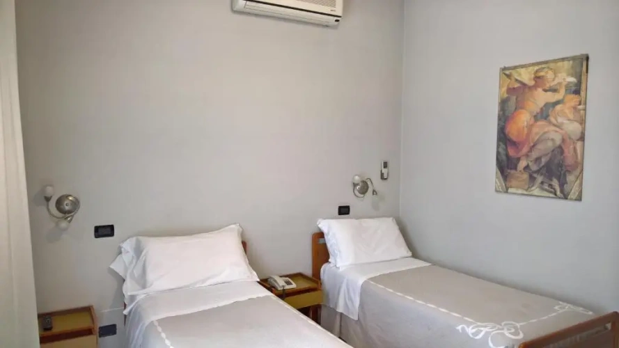Standard Twin room
