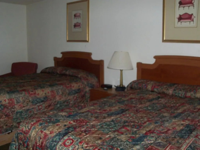 Budget Inn & Suites