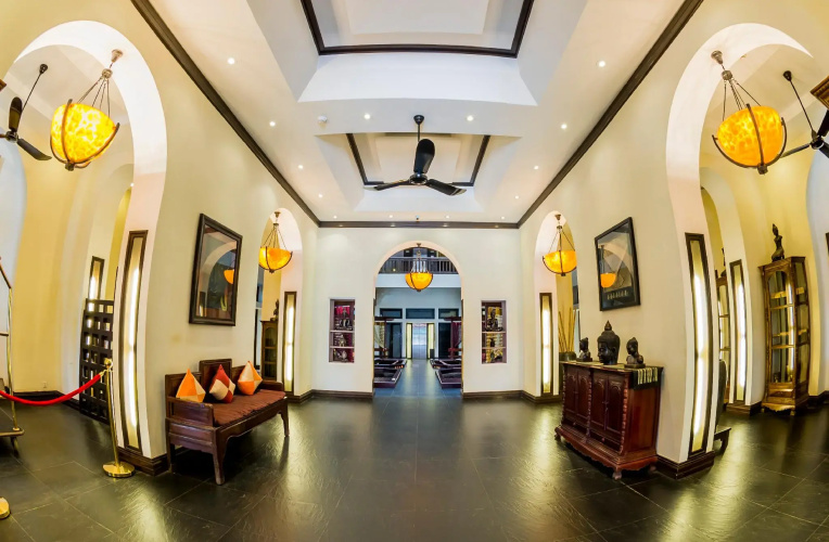 Treasure Oasis Hotel