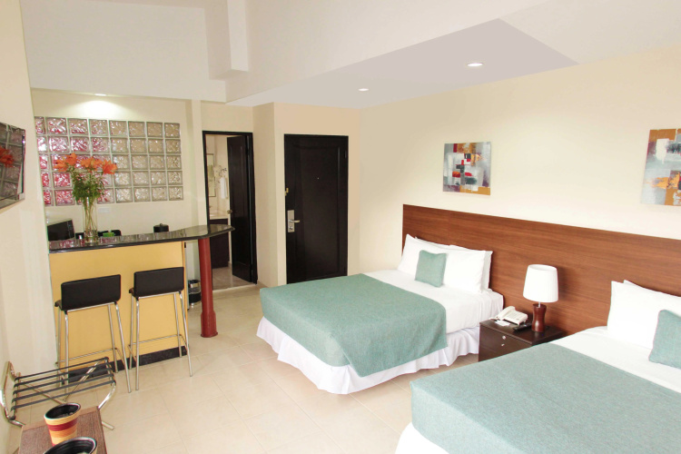 Az-Hotel & Suites