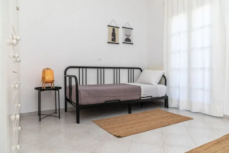 Manouk s - Two Bedroom Apartment