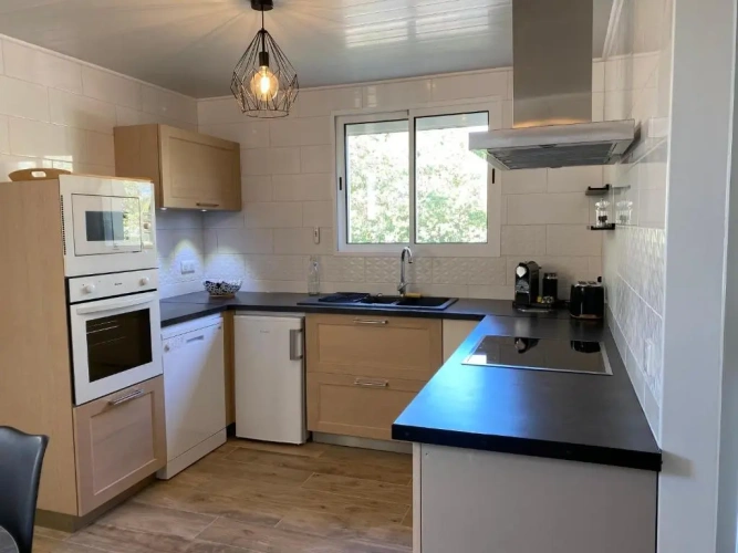 2 Bedrooms Cottage