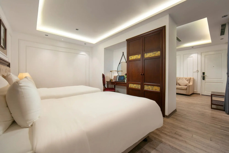 Gloud Hotel