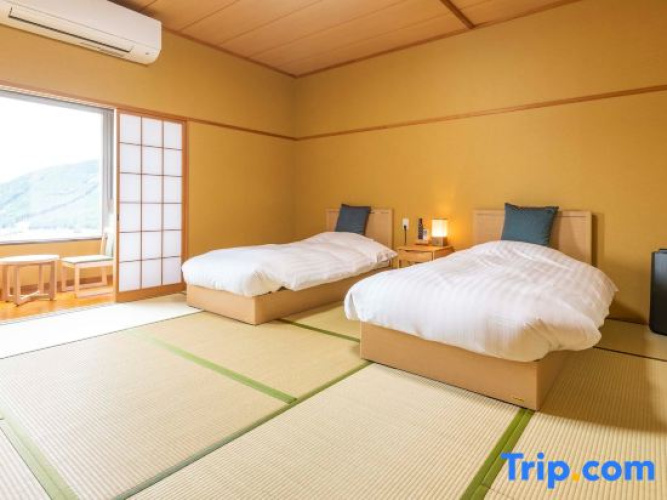 Aso Canyon Terrace & Lodge - Aso