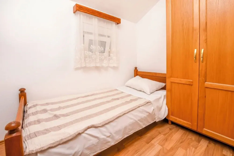Apartments Zdravko