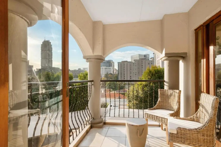 13 Monte Sereno
