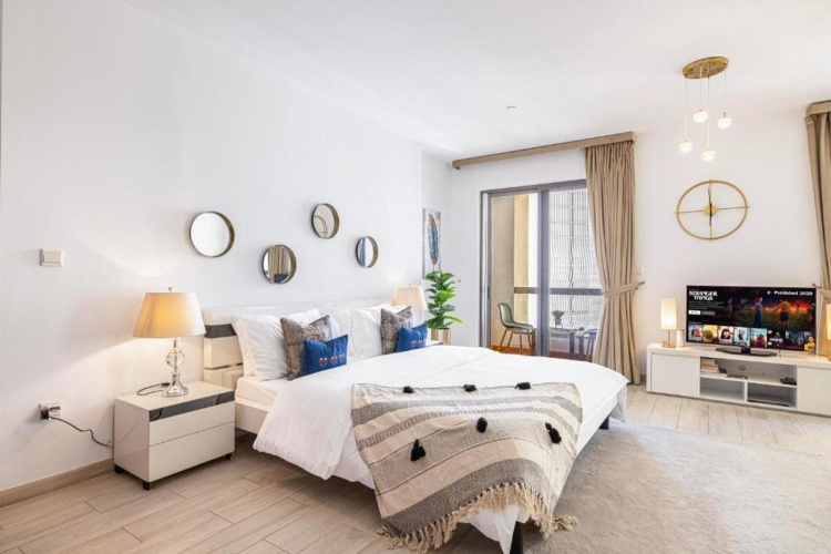 Stylish studio w/balcony close to the beach JBR