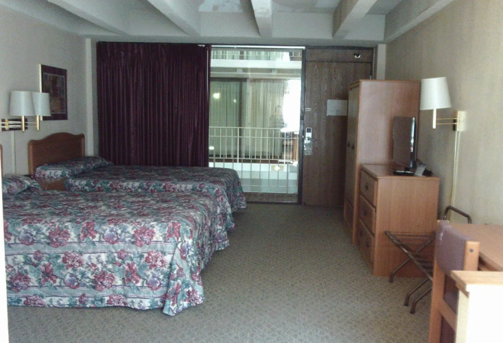 5th Avenue Inn and Suites
