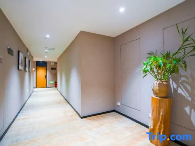 Liangting Hotel