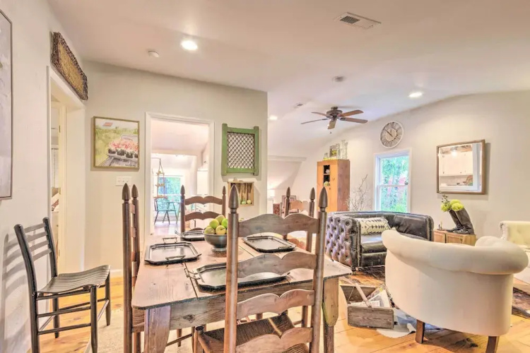 Upscale Rustic Duplex on Stream, Near Blowing Rock