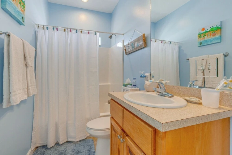 3 Bedrooms Apartment