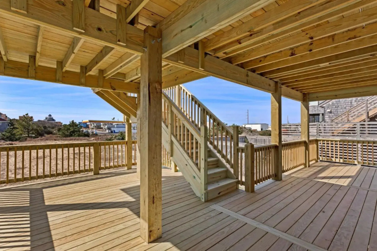 6129 Lady Jane Semi-Oceanfront