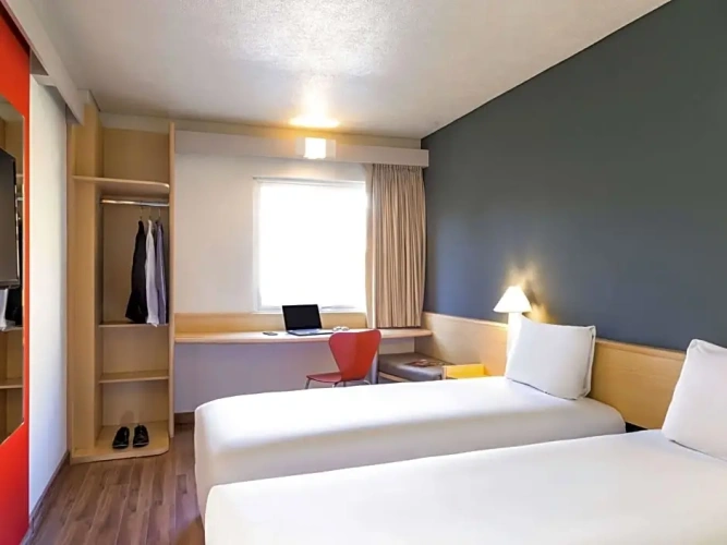 Standard Double room with view