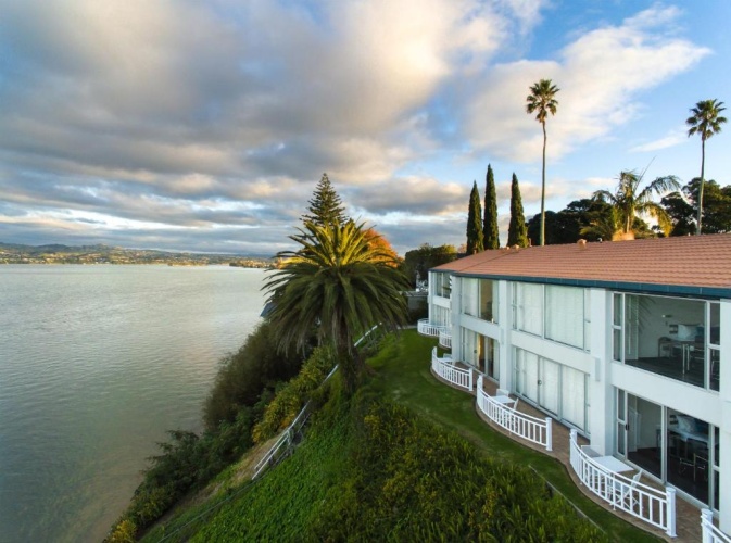 Executive Double Suite with water view