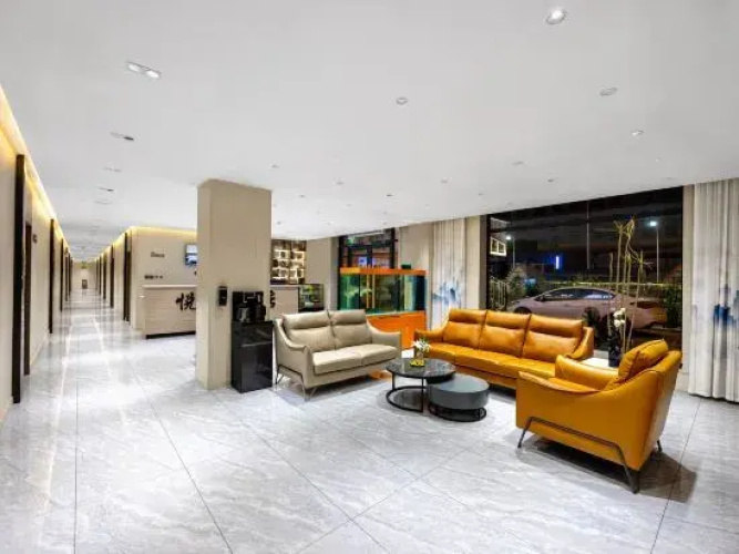 Yueshang Hotel (Xiongxian Bus Station)