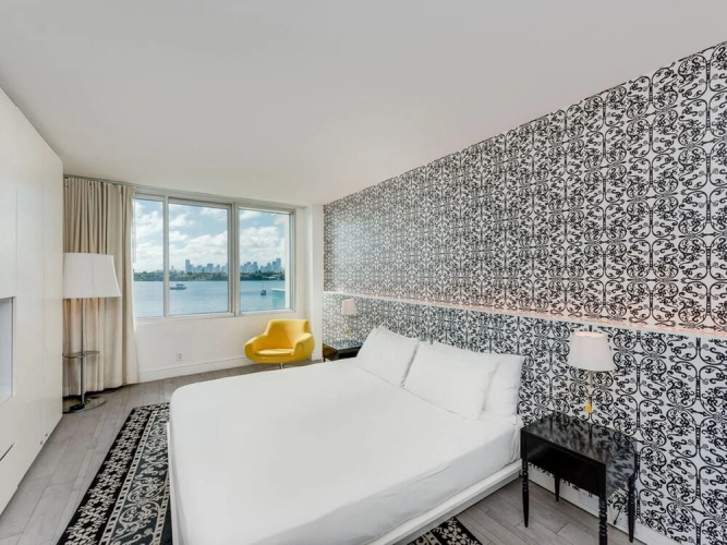 Private Condos at 1100 West by LMC