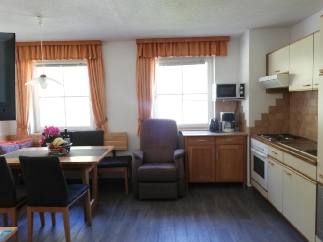 2 Bedrooms Apartment